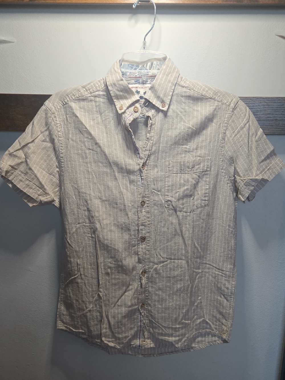 Report Collection Men's Short-Sleeve Button-Down Shirt in Cream Stripe